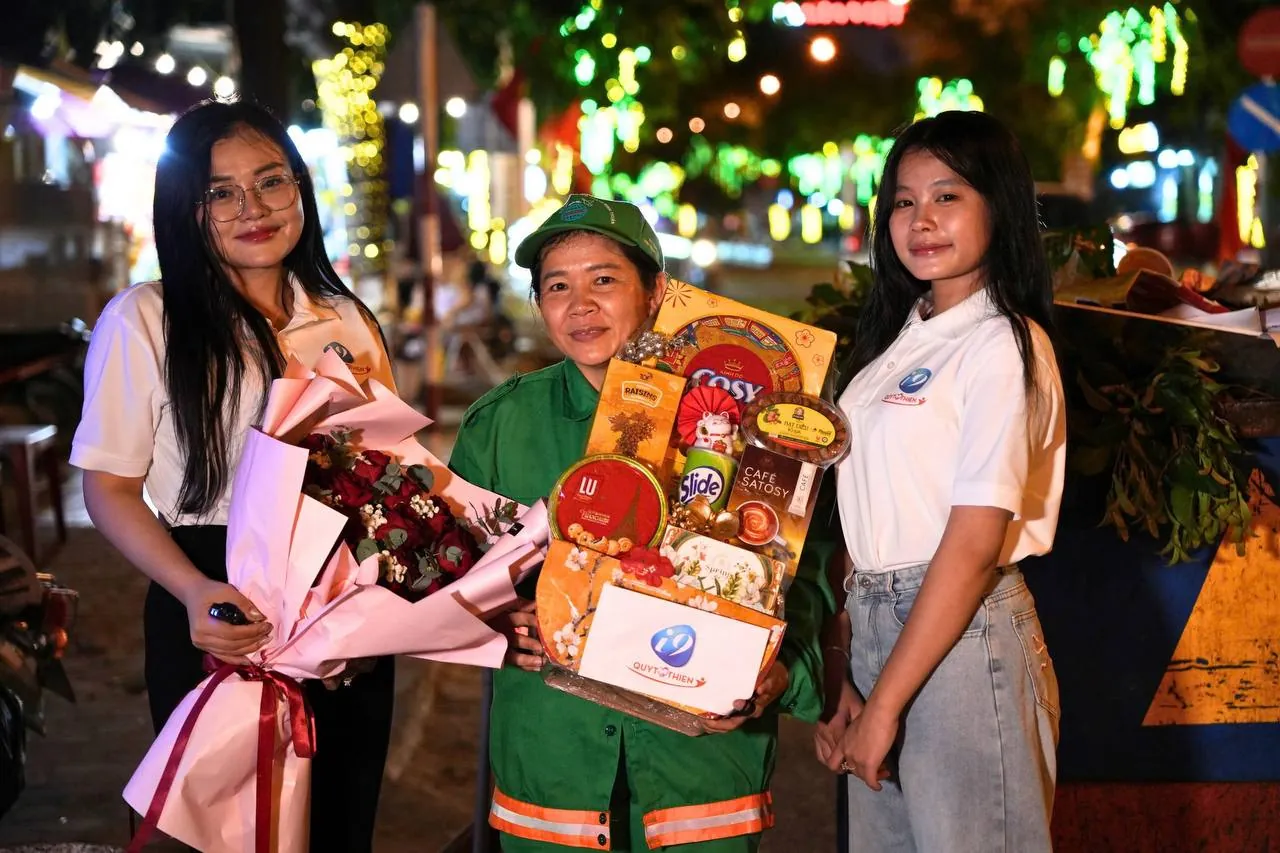 Hỗ trợ trực tuyến 24/7